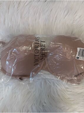 Victoria's Secret T-Shirt Bra in Nude
